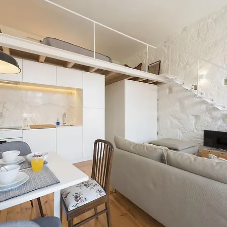 Lovelystay - Cativo Mezzanine Daire Porto