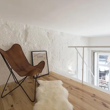 Cativo Mezzanine By Lovelystay * Oporto