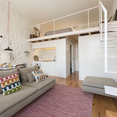 Lovelystay - Cativo Mezzanine Apartment *