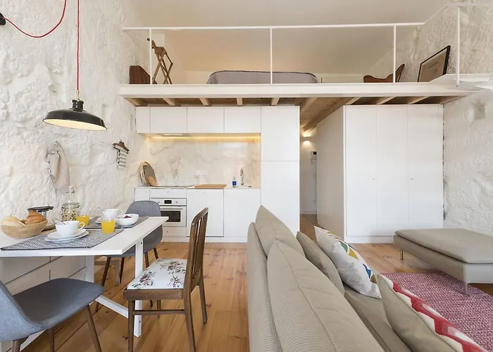 Lovelystay - Cativo Mezzanine *