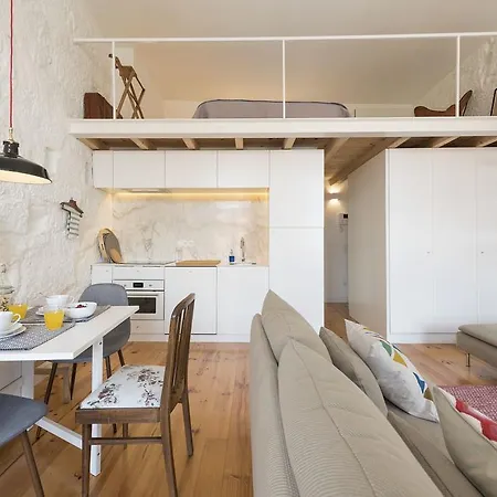 Lovelystay - Cativo Mezzanine *