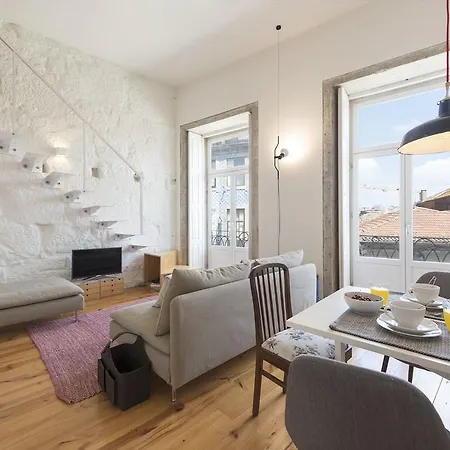 Lovelystay - Cativo Mezzanine Apartment